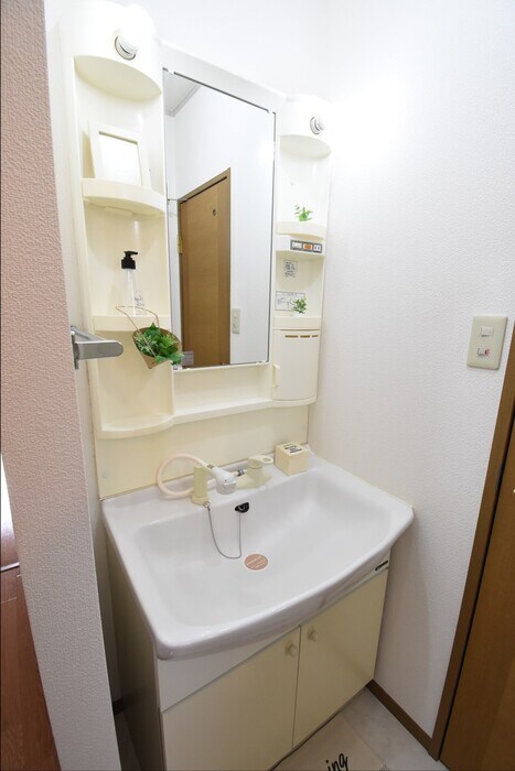 物件内観写真5　(他部屋参照)