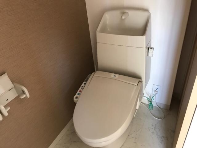 物件内観写真16　(トイレ)