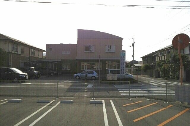 物件外観写真5　(住谷小児科医院さんまで120m)