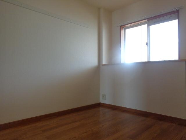 物件内観写真15　(洋室)