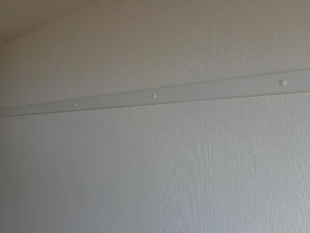 物件内観写真27　(ハンガー掛け)