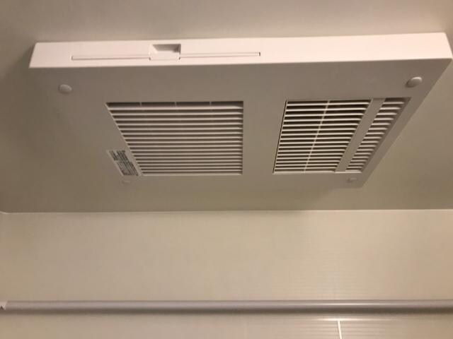 物件内観写真18　(浴室暖房乾燥機)