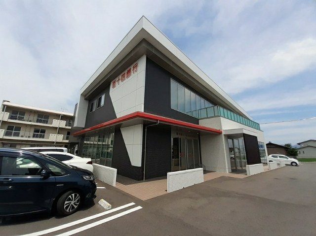 物件外観写真4　(百十四銀行木太支店様まで1500m)