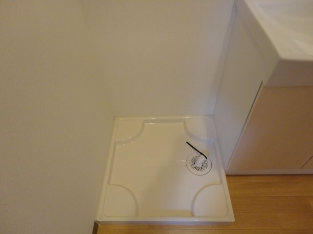 物件内観写真19　(洗濯機置場)