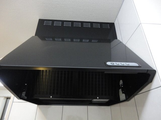 物件内観写真21　(キッチン換気扇)