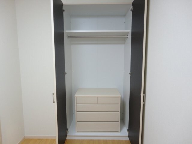 物件内観写真23　(収納)