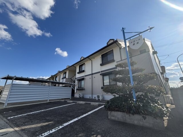 ドミール屋島　A棟の物件外観写真