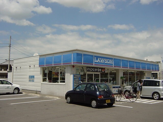 物件外観写真5　(ローソン（コンビニ）まで160ｍ)