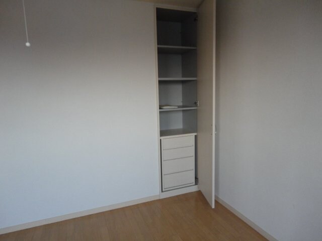 物件内観写真13　(収納)