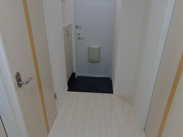 物件内観写真25　(玄関)