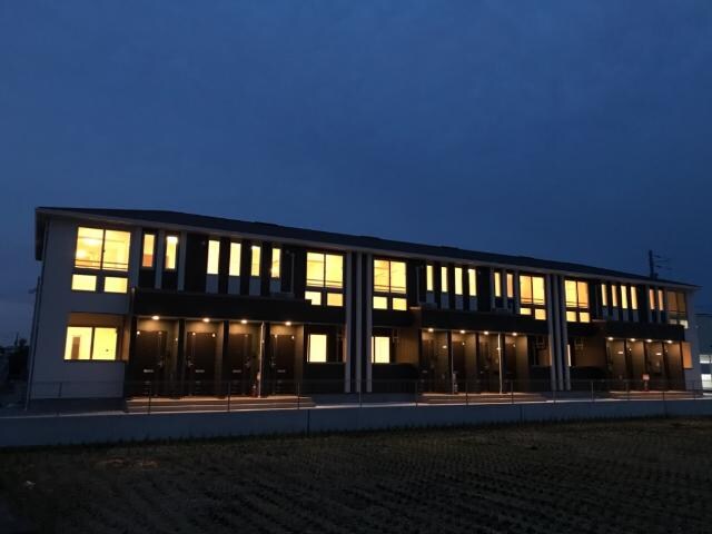 物件外観写真2　(外観写真（昼）)