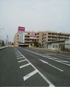 物件外観写真2　(イオン高松東店様まで750m)