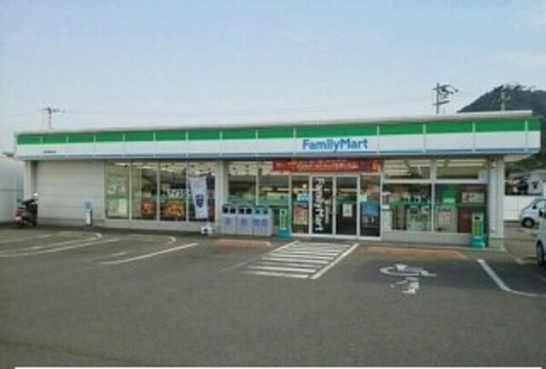 周辺環境(ファミリーマート高松香西北店様まで400m)