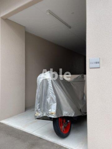 物件内観写真27　(バイク置場)