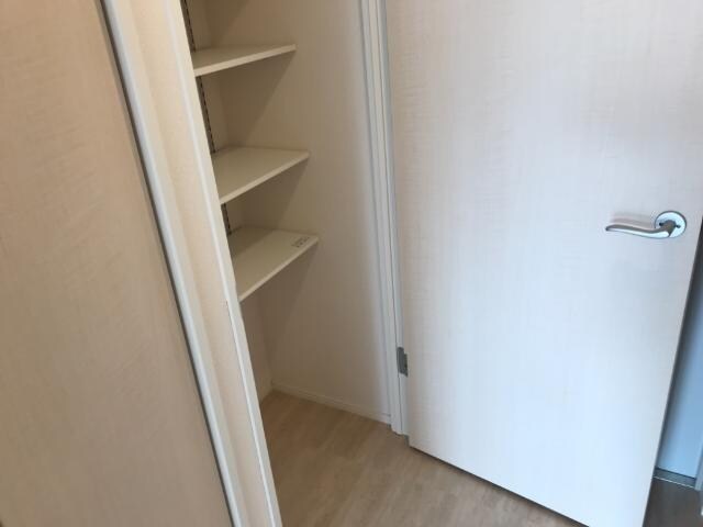 物件内観写真15　(下駄箱)