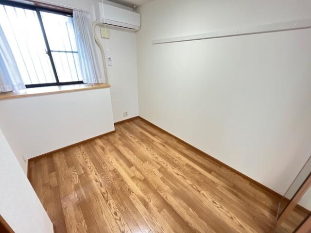 物件内観写真18　(寝室)