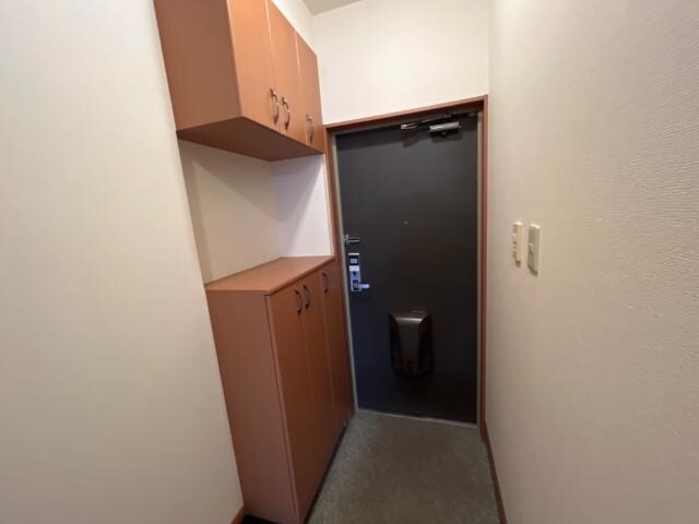 物件内観写真27　(玄関)