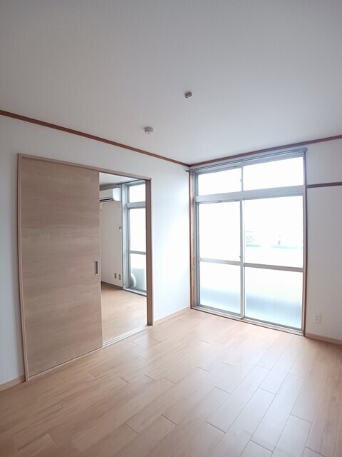 内装他(ローソン高松牟礼店さんまで630m)