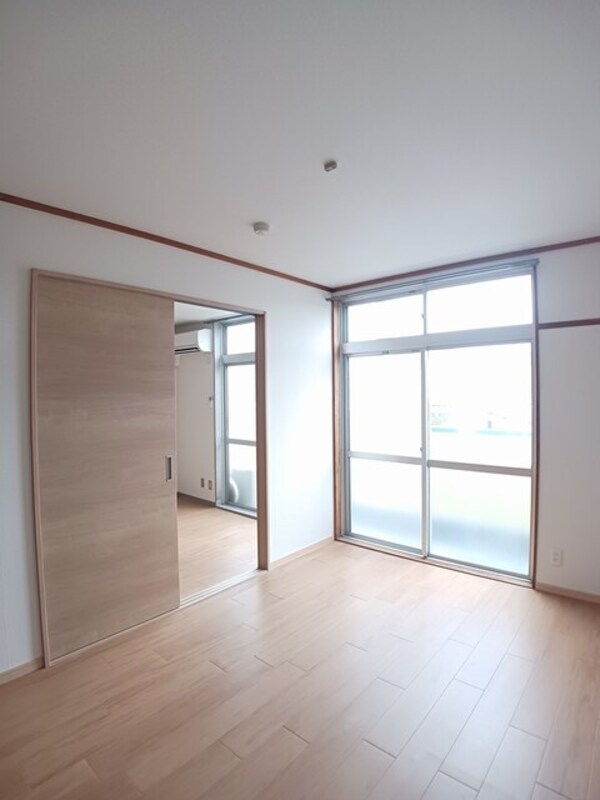 内装他(ローソン高松牟礼店さんまで630m)