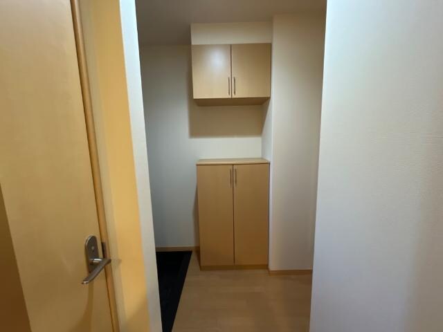 物件内観写真12　(下駄箱)