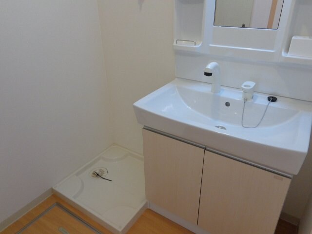 物件内観写真8　(洗面)