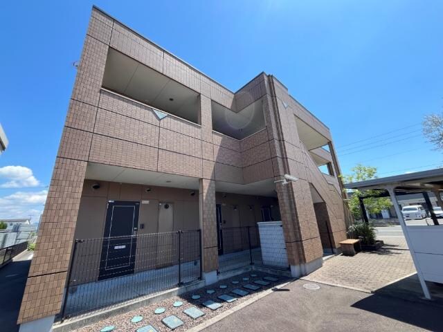 物件外観写真1　(外観写真（昼）)