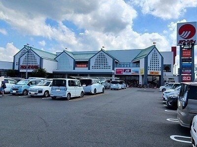 物件外観写真2　(マルナカパワーシティ様まで900m)