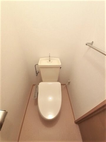 物件内観写真16　(落ち着いたトイレです)