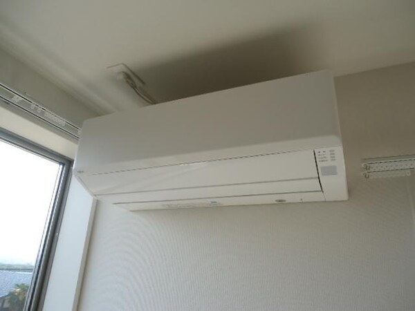 建物設備(エアコン)