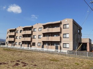 バレーフィールド仏生山館外観写真