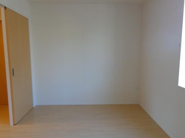 物件内観写真11　(洋室)