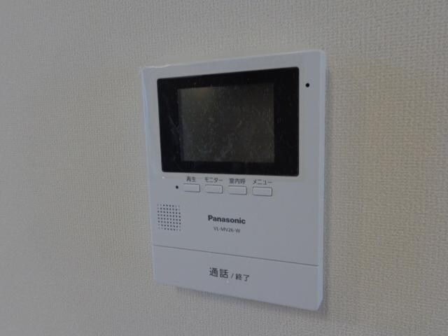 物件内観写真17　(カメラ付インターホン)