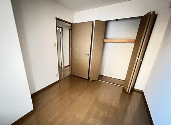 内装他