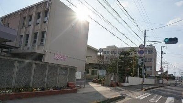 周辺環境(多肥小学校まで550m)