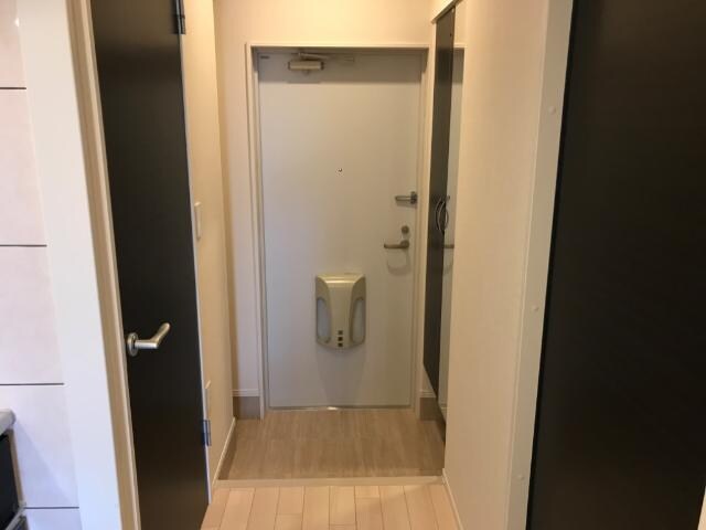 物件内観写真19　(玄関)