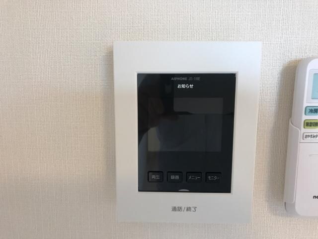 物件内観写真21　(カメラ付インターホン)