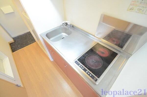 キッチン(備品や設備仕様は号室等により異なります現地をご確認下さい。)