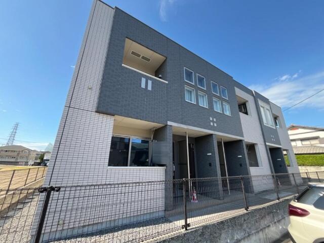 物件外観写真2　(外観写真（昼）)