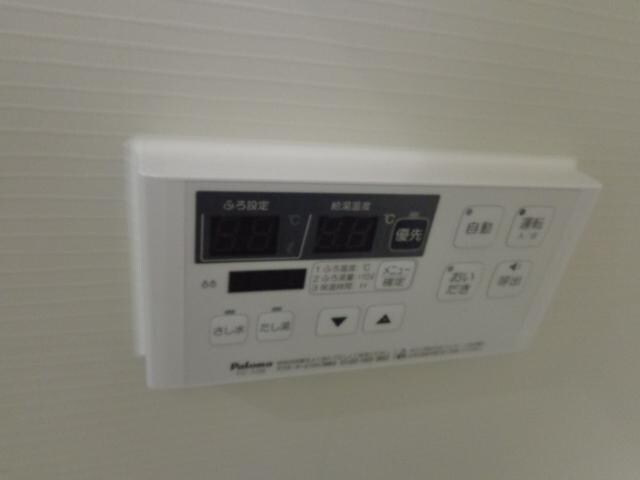 物件内観写真28　(追い焚き)