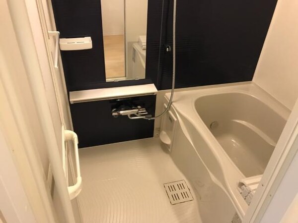 浴室(バス／シャワールーム等)