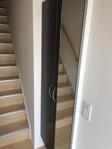 物件内観写真19　(玄関)