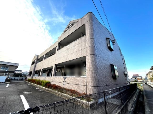 物件外観写真1　(外観写真（昼）)