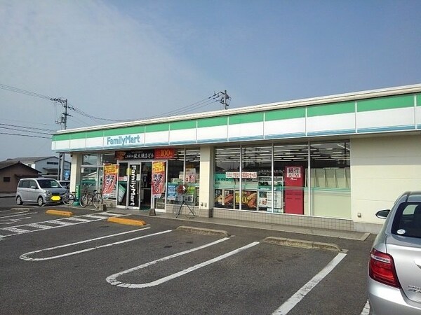 周辺環境(ファミリーマート丸亀今津店まで550m)