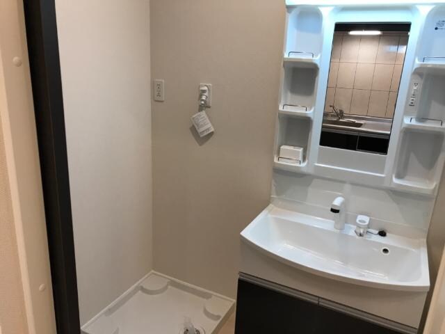 物件内観写真16　(洗髪洗面化粧台)