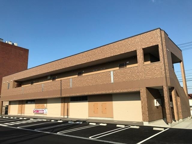 物件外観写真1　(外観写真（昼）)