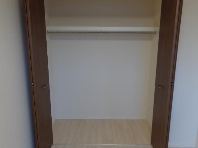 物件内観写真11　(収納)