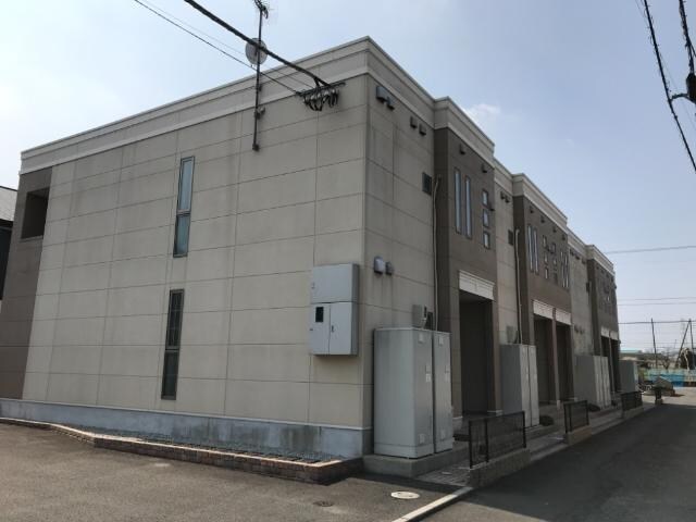 物件外観写真2　(外観写真（昼）)