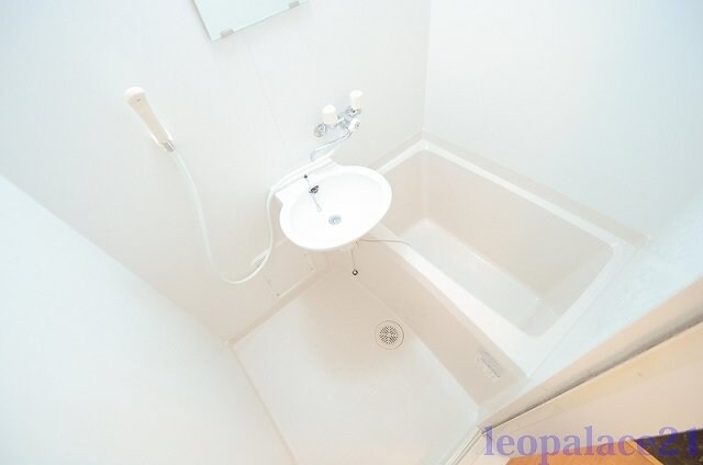 物件内観写真6　(備品や設備仕様は号室等により異なります現地をご確認下さい。)