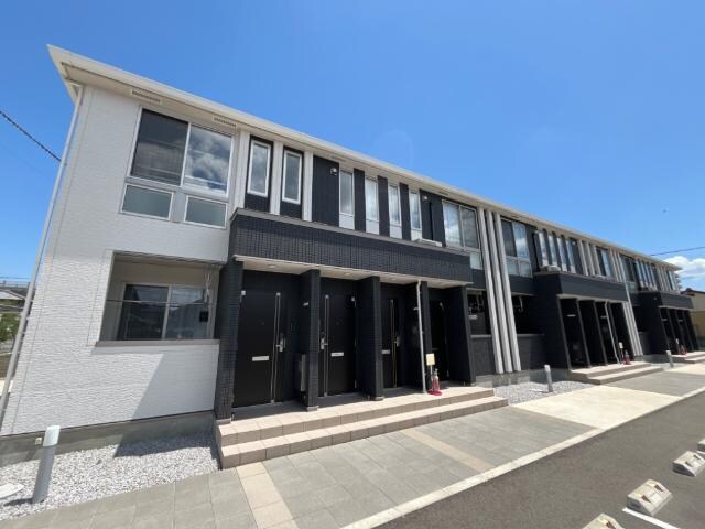 物件外観写真1　(外観写真（昼）)