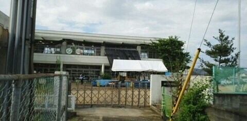 物件外観写真5　(かわしま保育園さんまで740m)